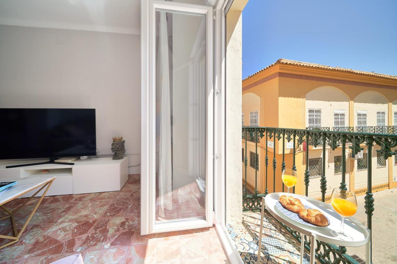 Sun-Kissed Getaway Apartment Malaga Luaran gambar