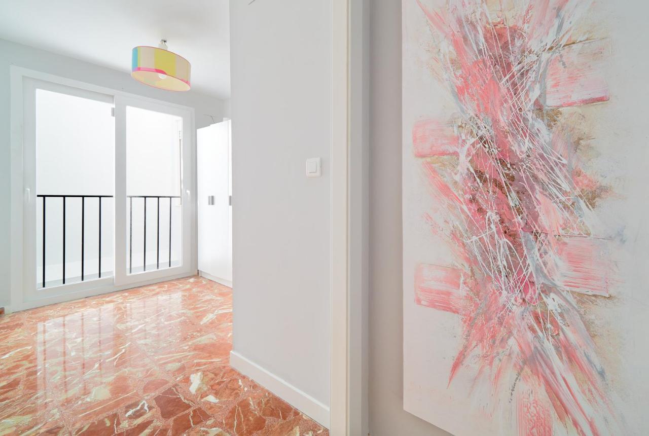 Sun-Kissed Getaway Apartment Malaga Luaran gambar