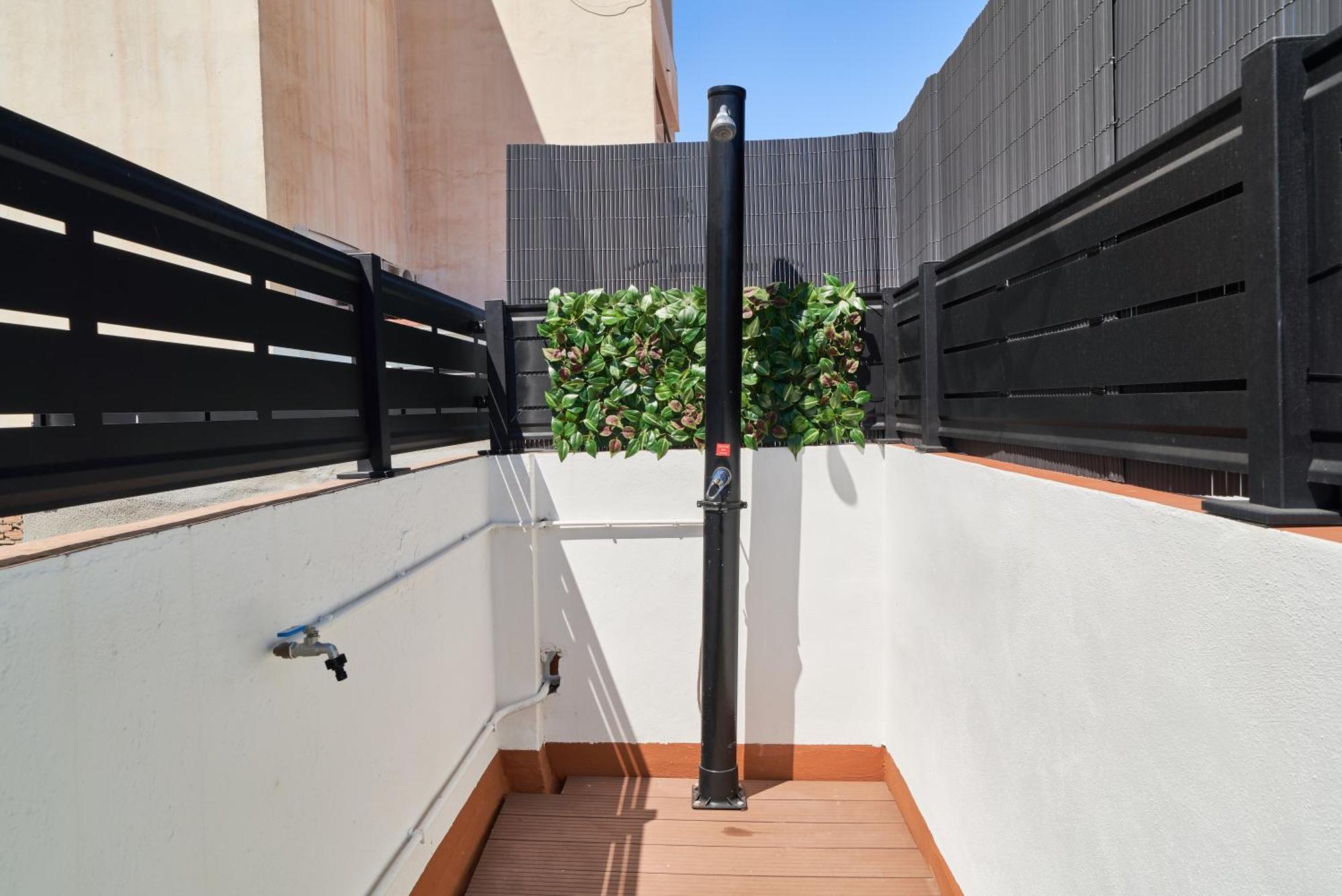 Sun-Kissed Getaway Apartment Malaga Luaran gambar