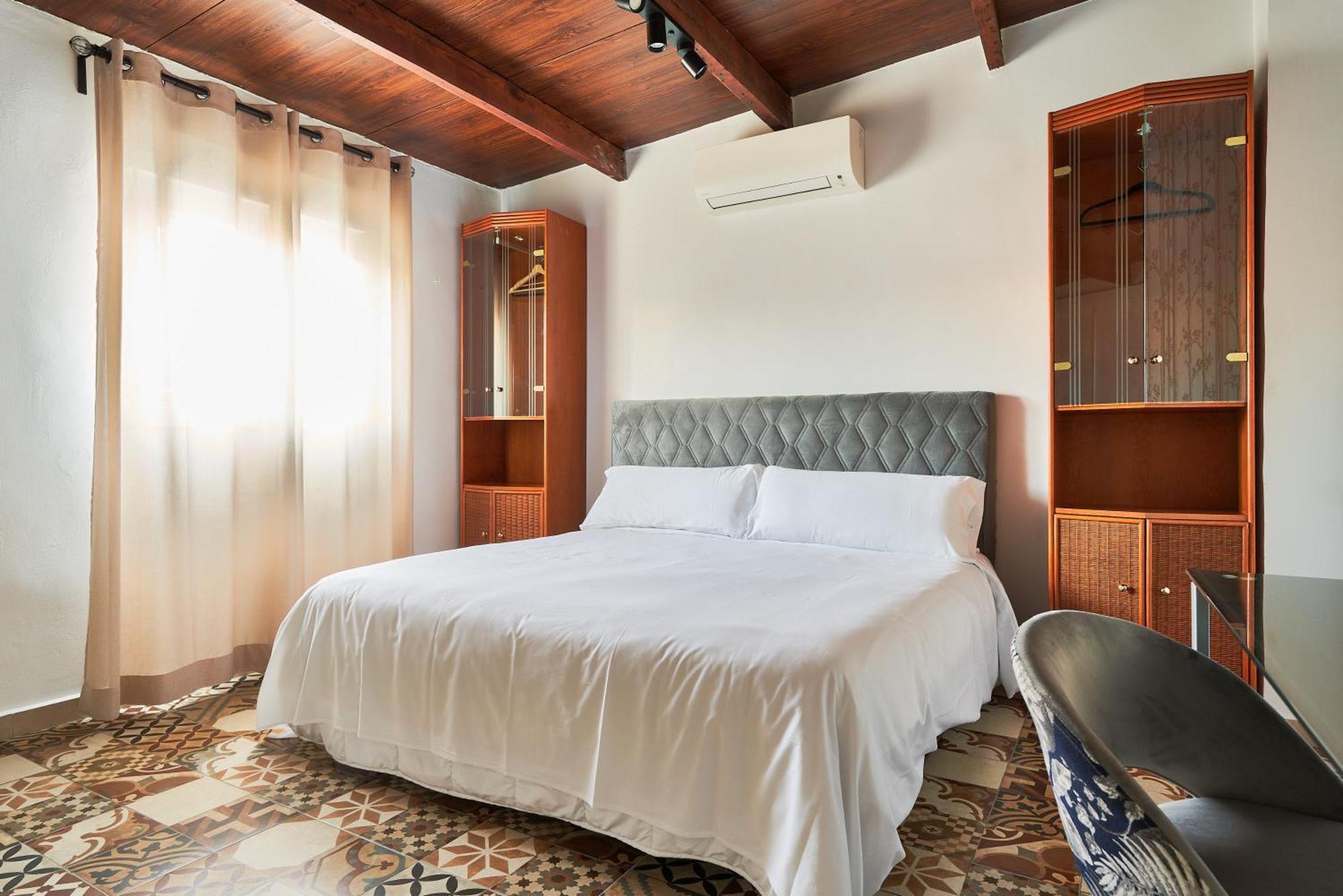 Sun-Kissed Getaway Apartment Malaga Luaran gambar